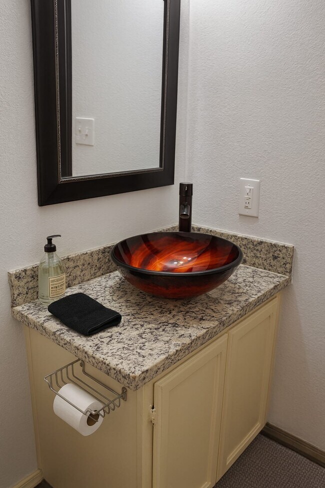 Building Photo - 3108 Highland Park Ave