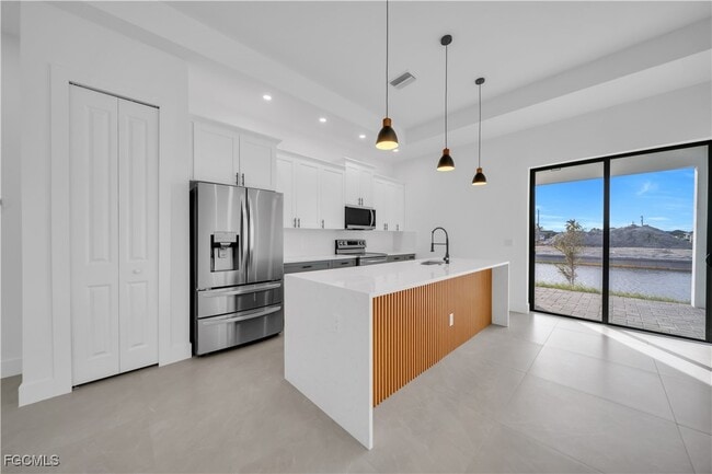 Building Photo - 1612 NW 9th Ave