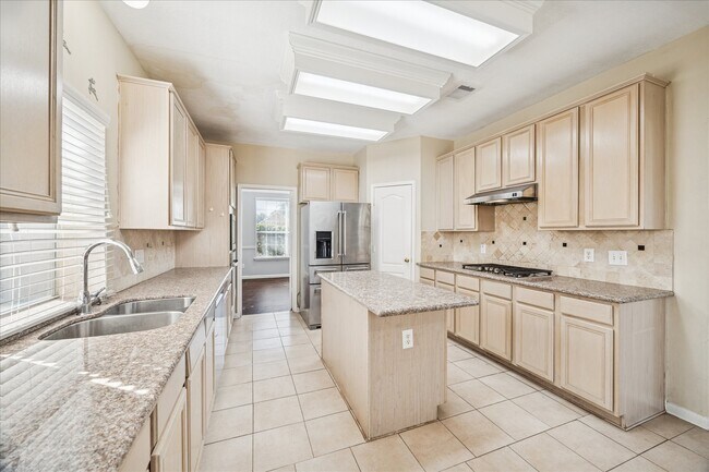 Building Photo - 17610 Forest Haven Trail
