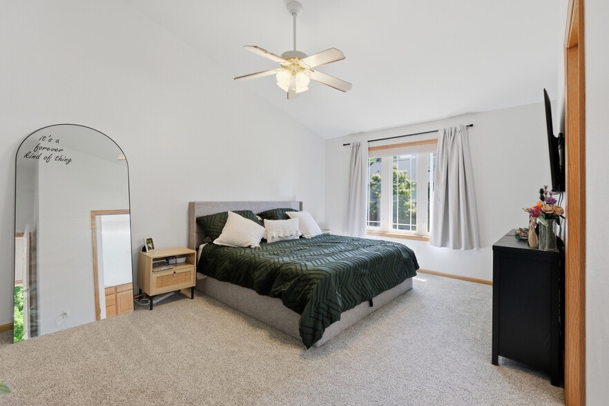 Primary Bdrm #1 - 1051 Tamarack Way