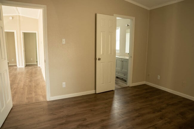 Building Photo - 13753 Biggs St
