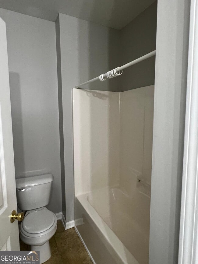 Building Photo - 585 McWilliams Rd SE