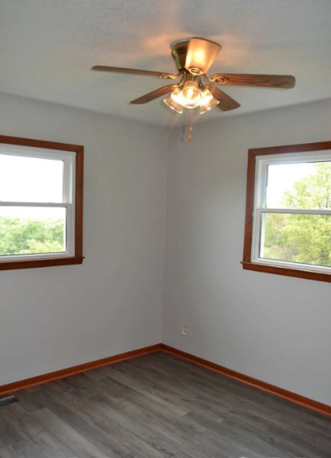 Building Photo - Don't miss out on this beautiful home!