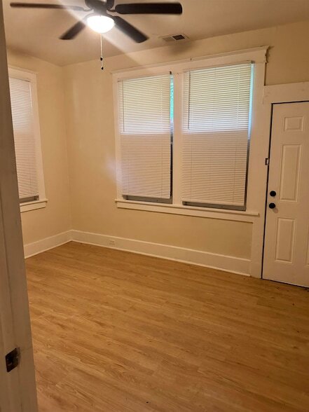 Building Photo - 1683 Walker Ave