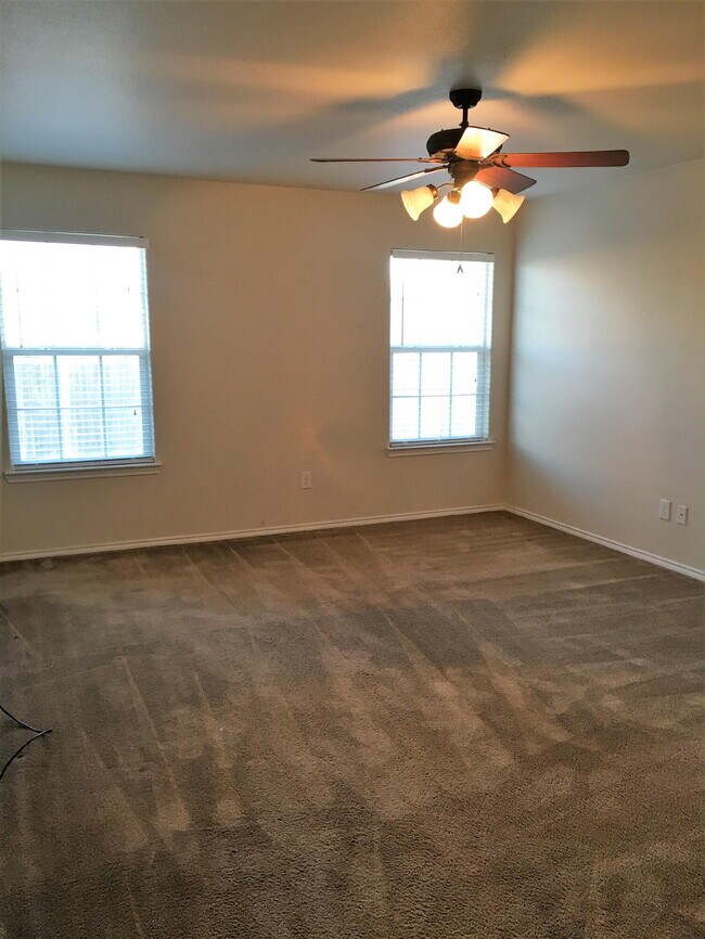 Building Photo - 9309 Quitman Ave