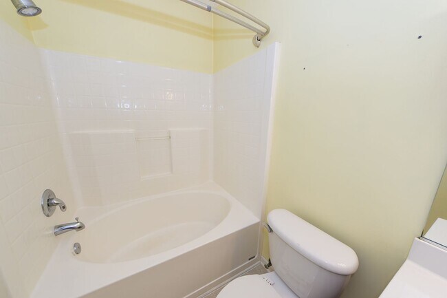 Building Photo - 3 Bedroom 2 Bath Home in Scotts Mill - Summerville