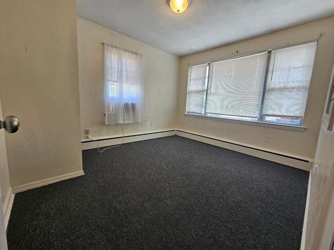 Building Photo - 1656 Pennington Rd