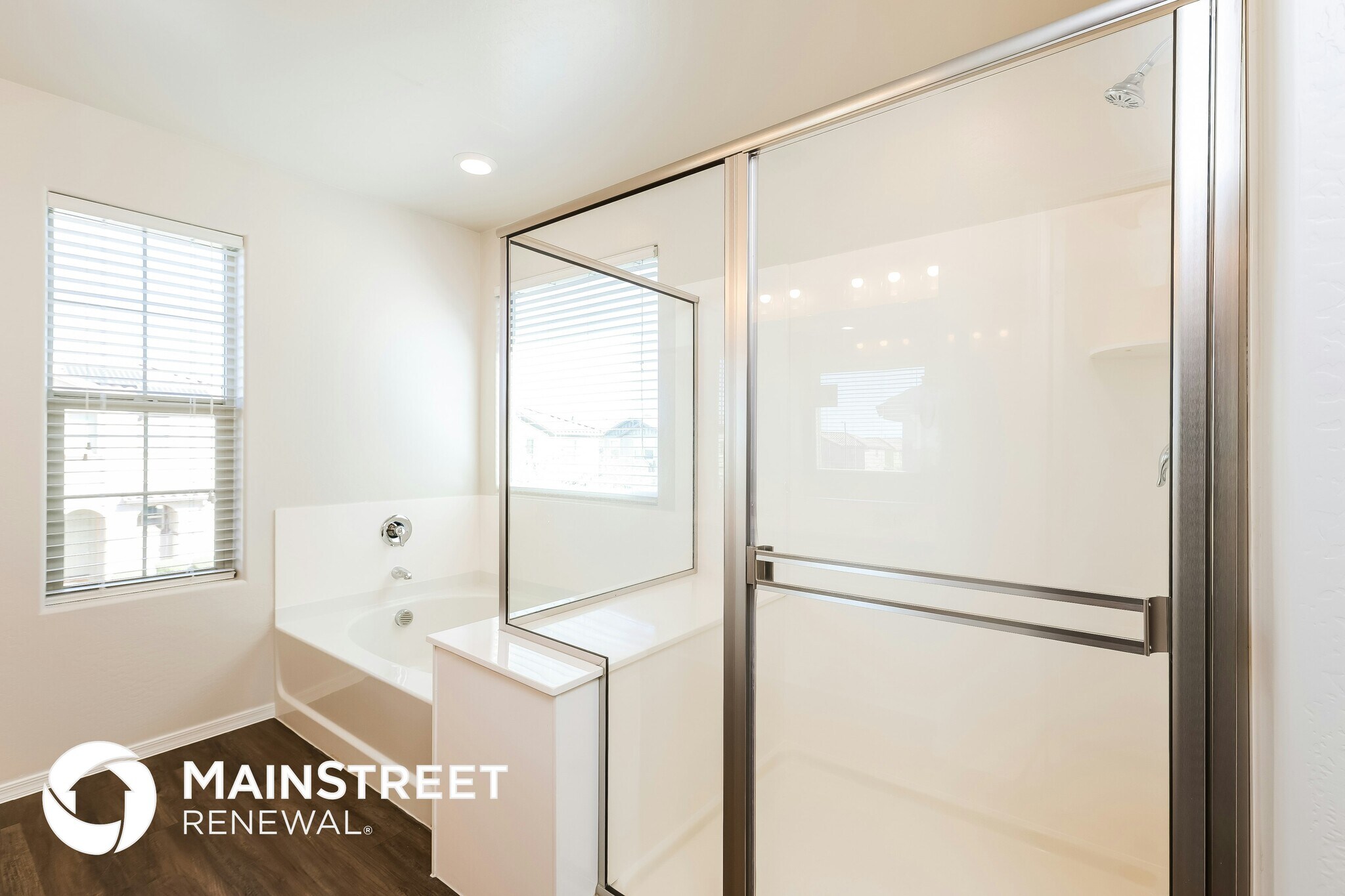 Building Photo - 16603 W Sierra St