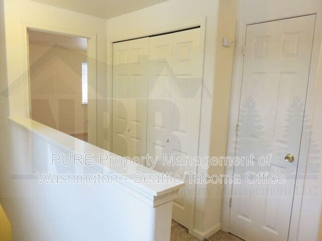 Building Photo - 4045 S Warner St