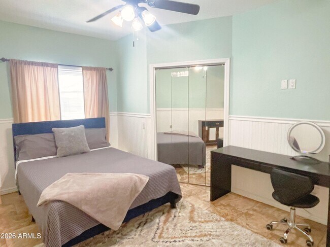 Building Photo - 101 N 7th St