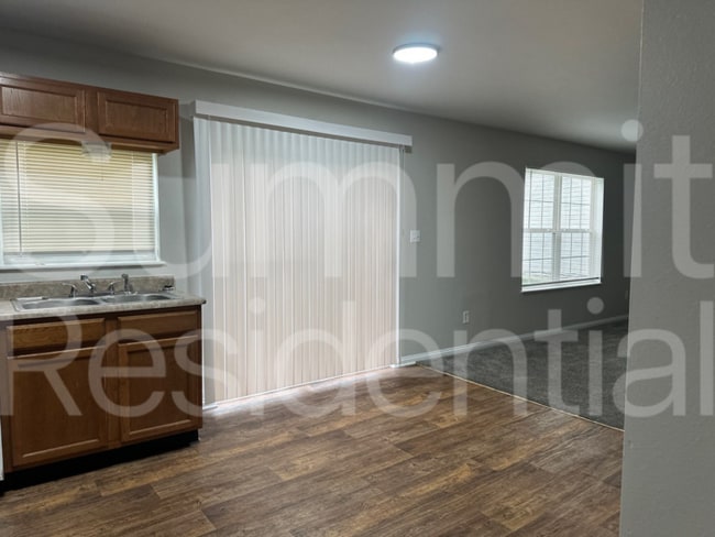 Building Photo - 2360 Cade Ct