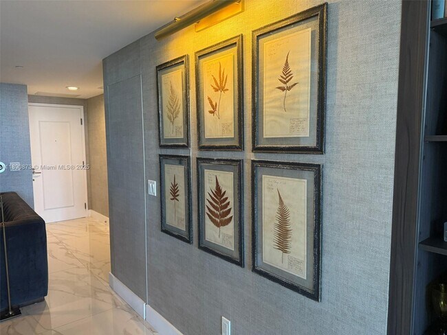 Building Photo - 16385 Biscayne Blvd