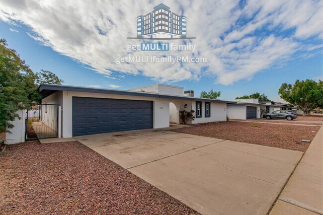 Building Photo - 515 W Pebble Beach Dr