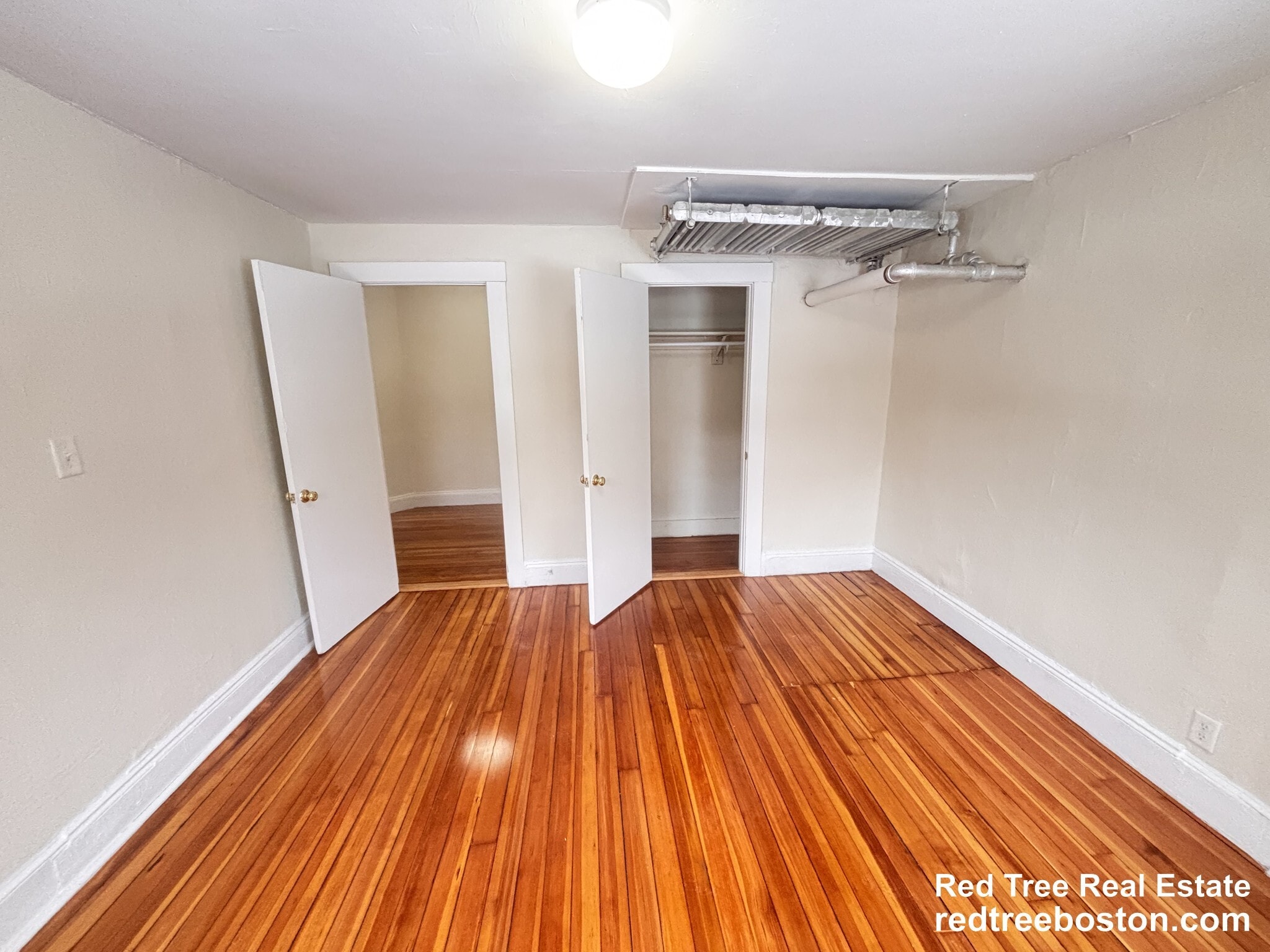 Building Photo - 7 Mt Hood Rd