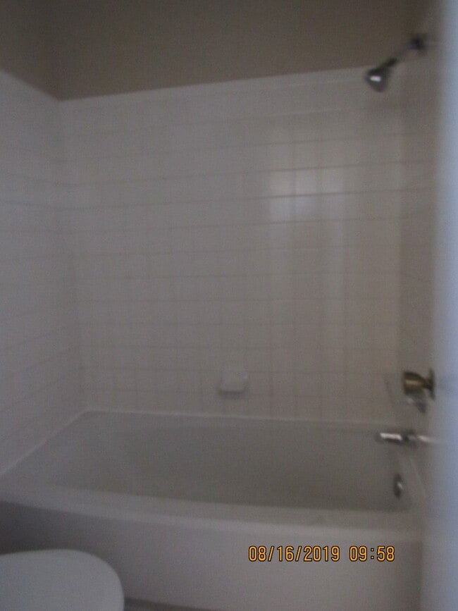 Building Photo - Pet negotiable with home owner approval!