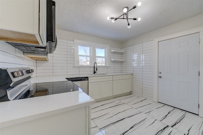 Building Photo - 8373 Elmore Ave