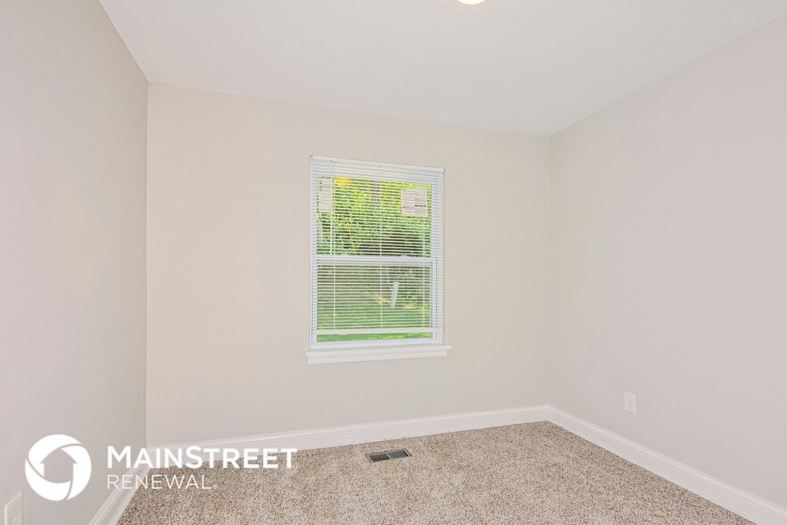 Building Photo - 8863 Granada Pl