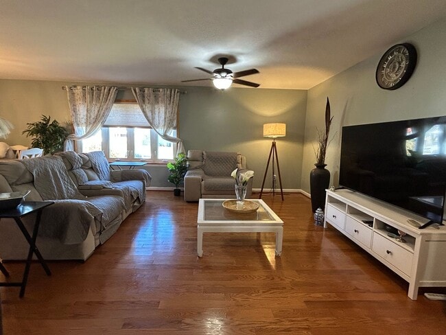 Building Photo - 116 Kane Dr