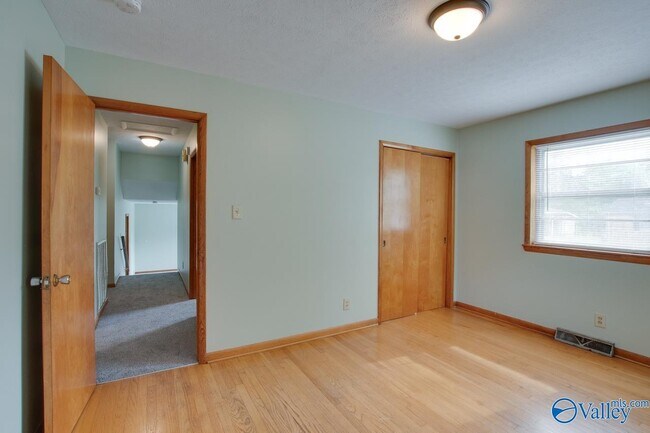 Building Photo - 3902 Mccalley Pl