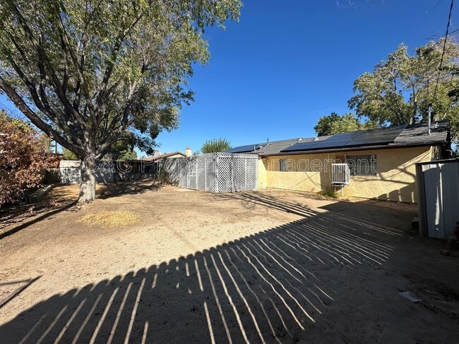 Building Photo - 14170 Montecito Pl