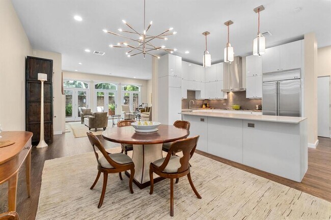 Building Photo - 3718 Bridle Path