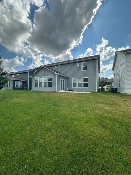 Building Photo - 17364 Americana Xing