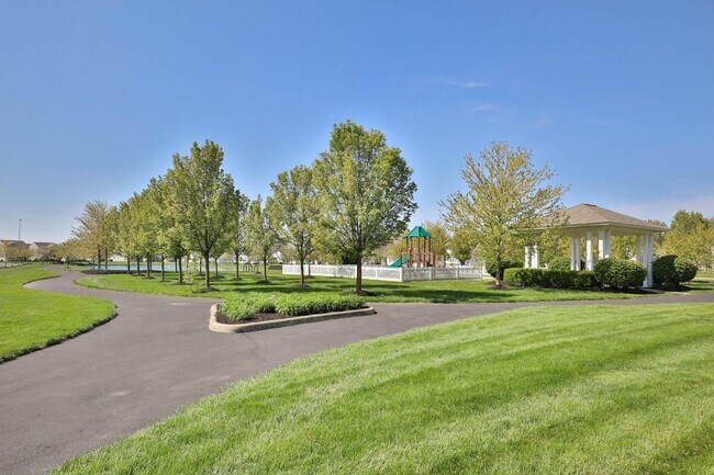 Building Photo - 1413 Bloomington Blvd