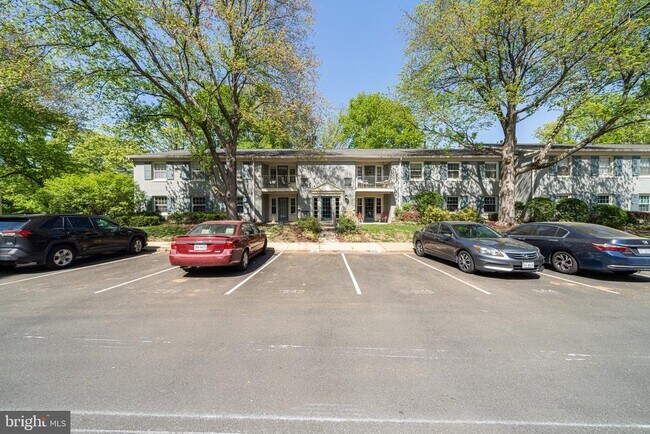 Building Photo - 8318 Kingsgate Rd