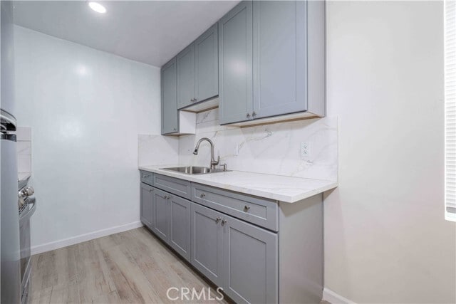 Building Photo - 1316 W Valencia Dr