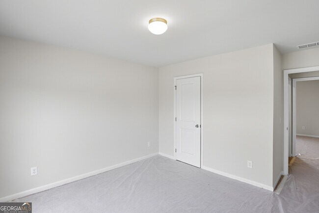 Building Photo - 680 River Run Dr