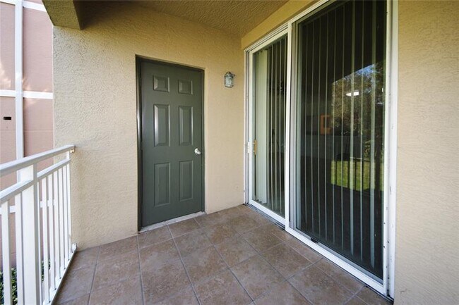 Building Photo - 6533 Emerald Dunes Dr