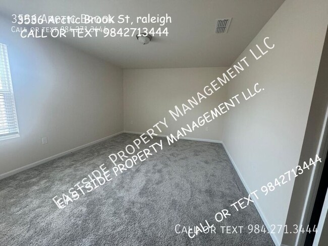 Building Photo - 3536 Arctic Brook St
