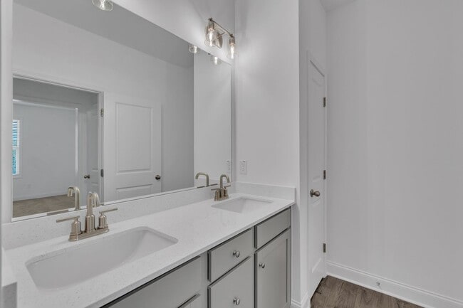 Building Photo - **Beautiful New Construction Home in Zebulon**