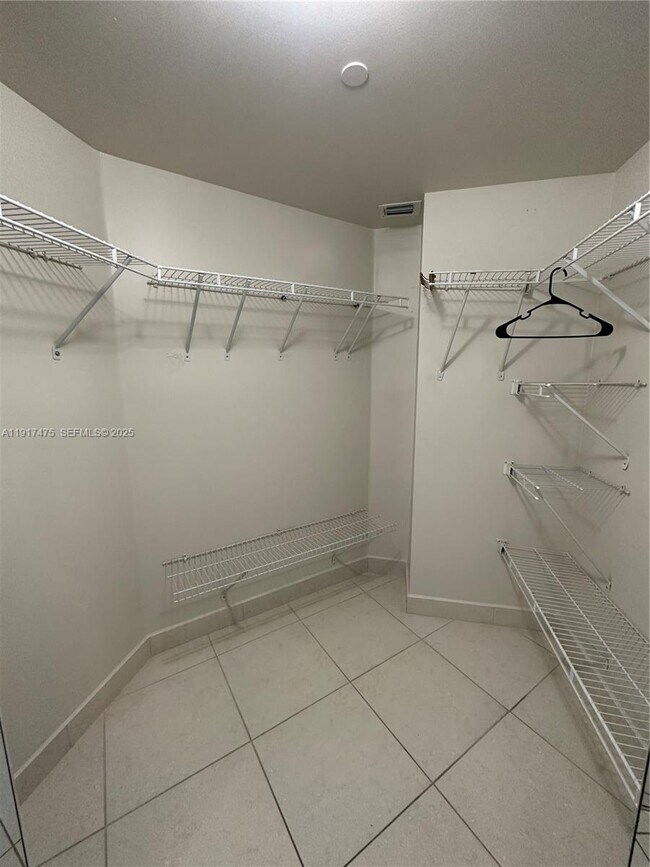 Building Photo - 3400 NE 192 St