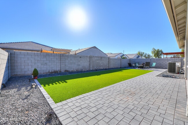 Building Photo - 44583 W Palo Olmo Rd