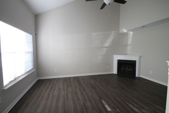 Building Photo - 8065 Kennet Ln