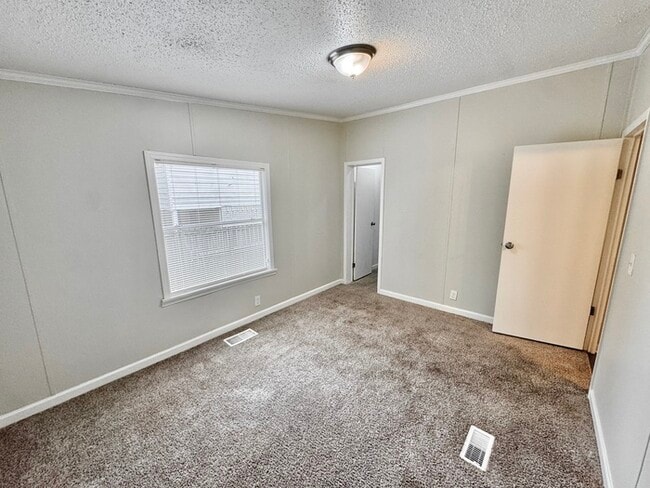 Building Photo - 4472 Cedar Ridge Ln