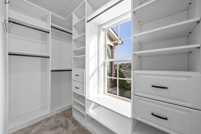 Building Photo - 250 Harrowgate Dr