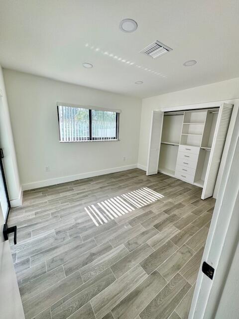 Building Photo - 10075 Yamato Rd