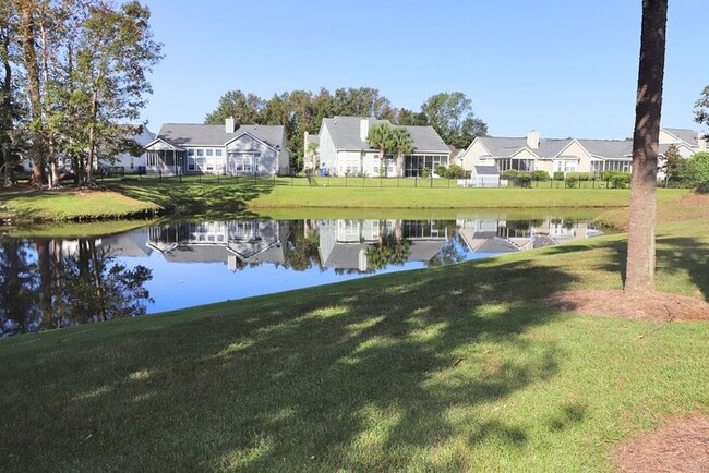 Building Photo - Grand Oaks Plantation