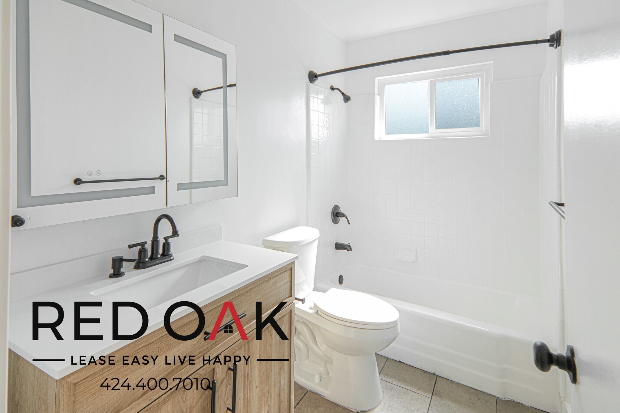 Building Photo - 211 S Ave 57