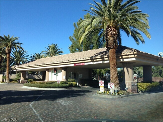 Building Photo - 2050 W Warm Springs Rd