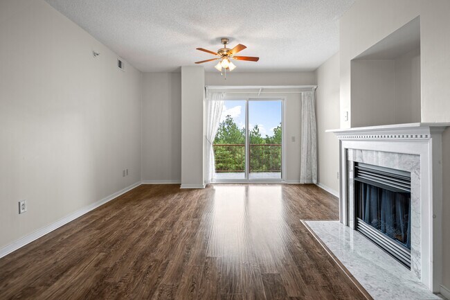 Building Photo - 301 Beacon Ridge Dr
