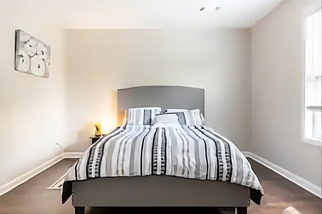 Building Photo - 615 Allen St