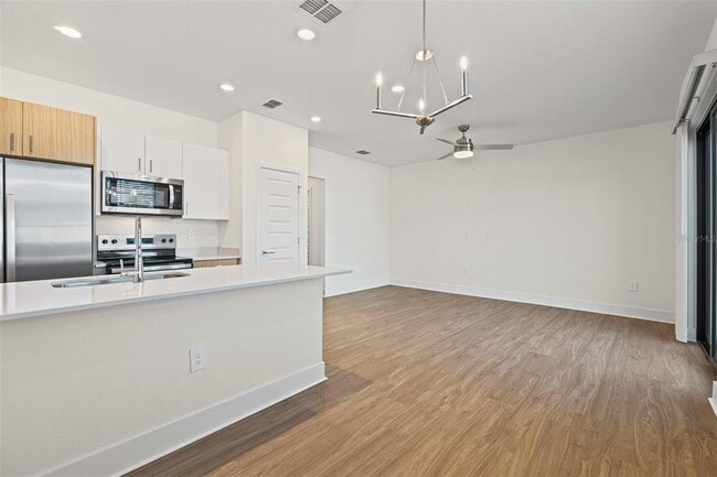 Building Photo - 8086 Gulfstream Ct