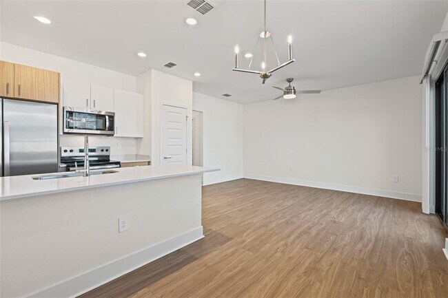 Building Photo - 8090 Gulfstream Ct