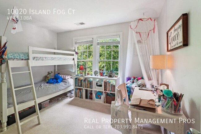 Building Photo - 10020 Island Fog Ct
