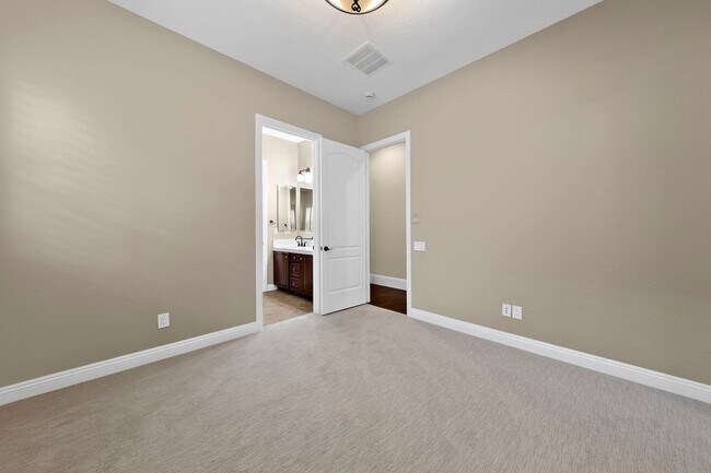 Building Photo - 2776 Liberation Dr