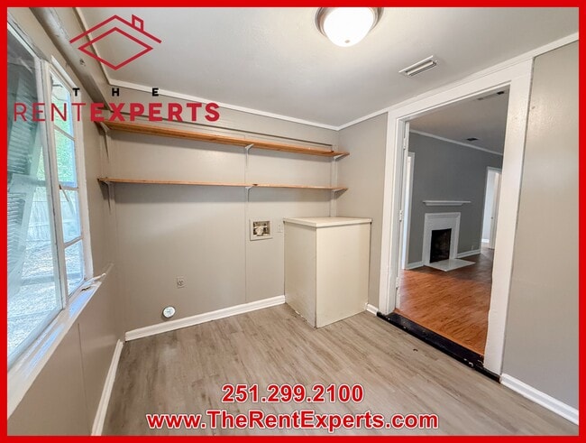 Building Photo - 5005 N Hillwood Cir