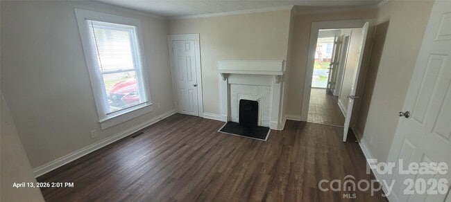 Building Photo - 804 Klondale Ave